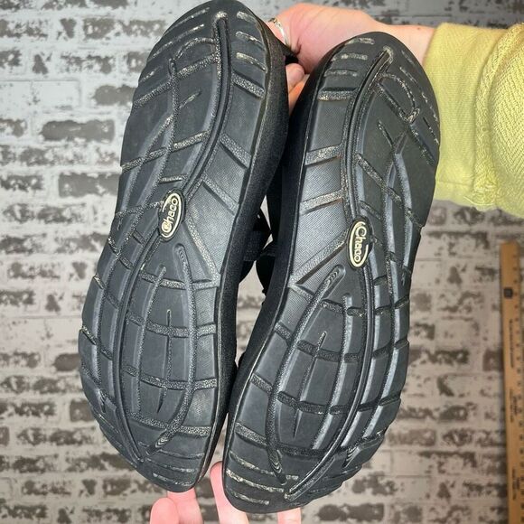Chaco | Women black rubber sandals with adjustable straps - Picture 4 of 5
